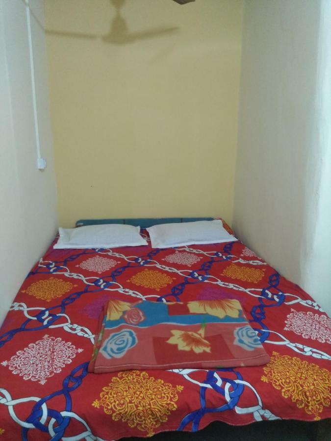 Atathi Niwas Guest House For Backpackers And Travellers Siliguri Zewnętrze zdjęcie